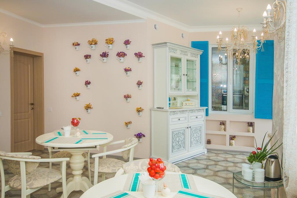 Mini Hotel Ryleev Kharkiv Bagian luar foto