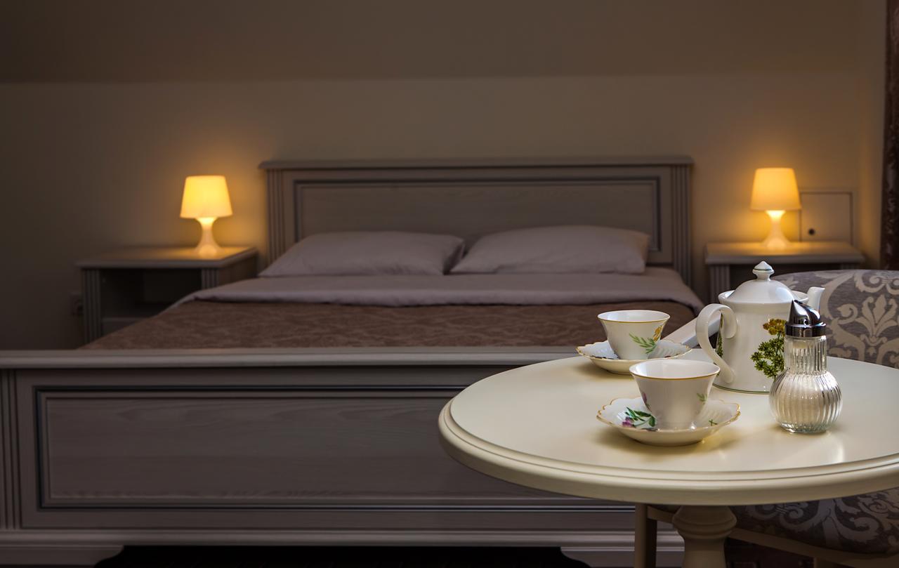 Mini Hotel Ryleev Kharkiv Bagian luar foto