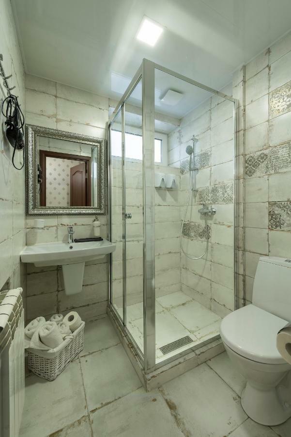 Mini Hotel Ryleev Kharkiv Bagian luar foto